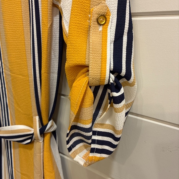 Dress - Picture 4 of 5